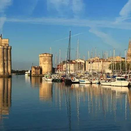 Tatil Evi Accueillant A Avec Piscine Partagee