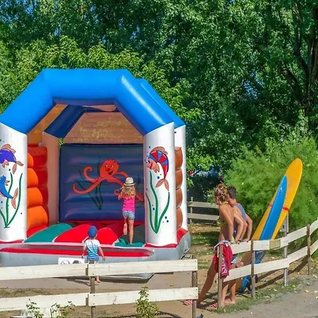 Tatil Evi Accueillant A Avec Piscine Partagee *