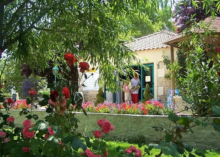 Accueillant A Avec Piscine Partagee Angles (Vendee)